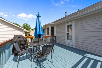 709 Slippery Bank Ct, Benson, NC 27504