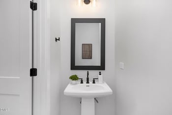 709 Trailboard Rd, Fuquay Varina, NC 27526