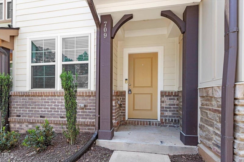 709 Wickham Ridge Rd, Apex, NC 27539