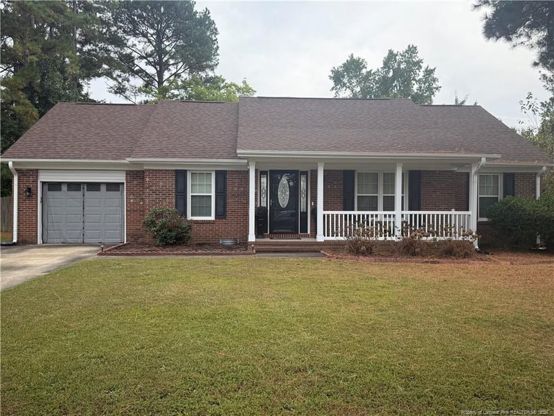 7093 Tollhouse Dr, Fayetteville, NC 28314