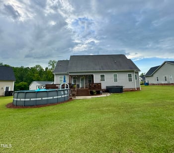 71 Beaver Creek Dr, Dunn, NC 28334