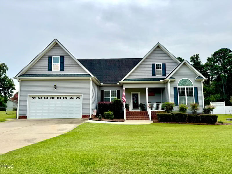 71 Beaver Creek Dr, Dunn, NC 28334