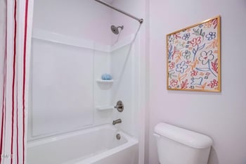71 Chardonnay Dr, Lillington, NC 27546