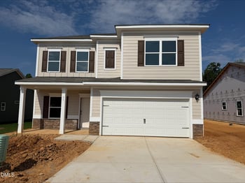 71 Chardonnay Dr, Lillington, NC 27546