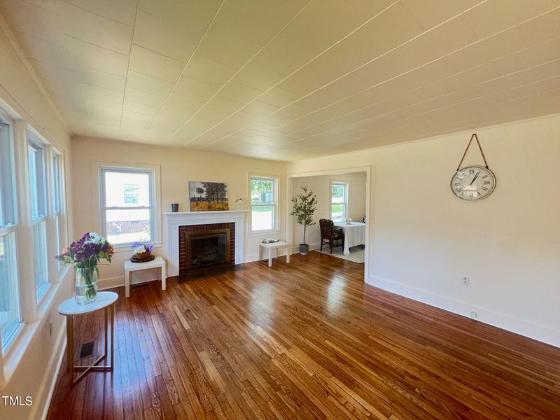71 W Cornwallis St, Pittsboro, NC 27312