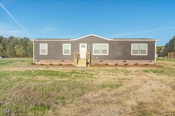 71 Falls Ln, Henderson, NC 27536