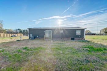 71 Falls Ln, Henderson, NC 27536