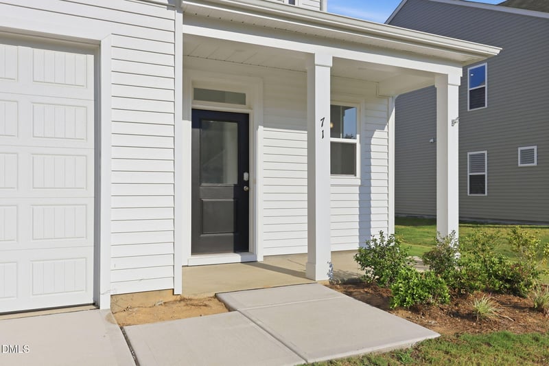 71 Furley St, Sanford, NC 27330
