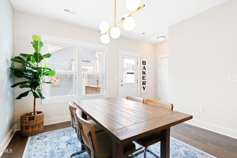 71 Hawk Point Rd, Chapel Hill, NC 27516