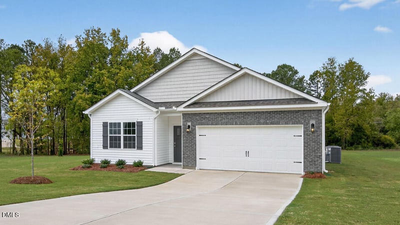 71 Hawksmoore Ln, Lillington, NC 27546