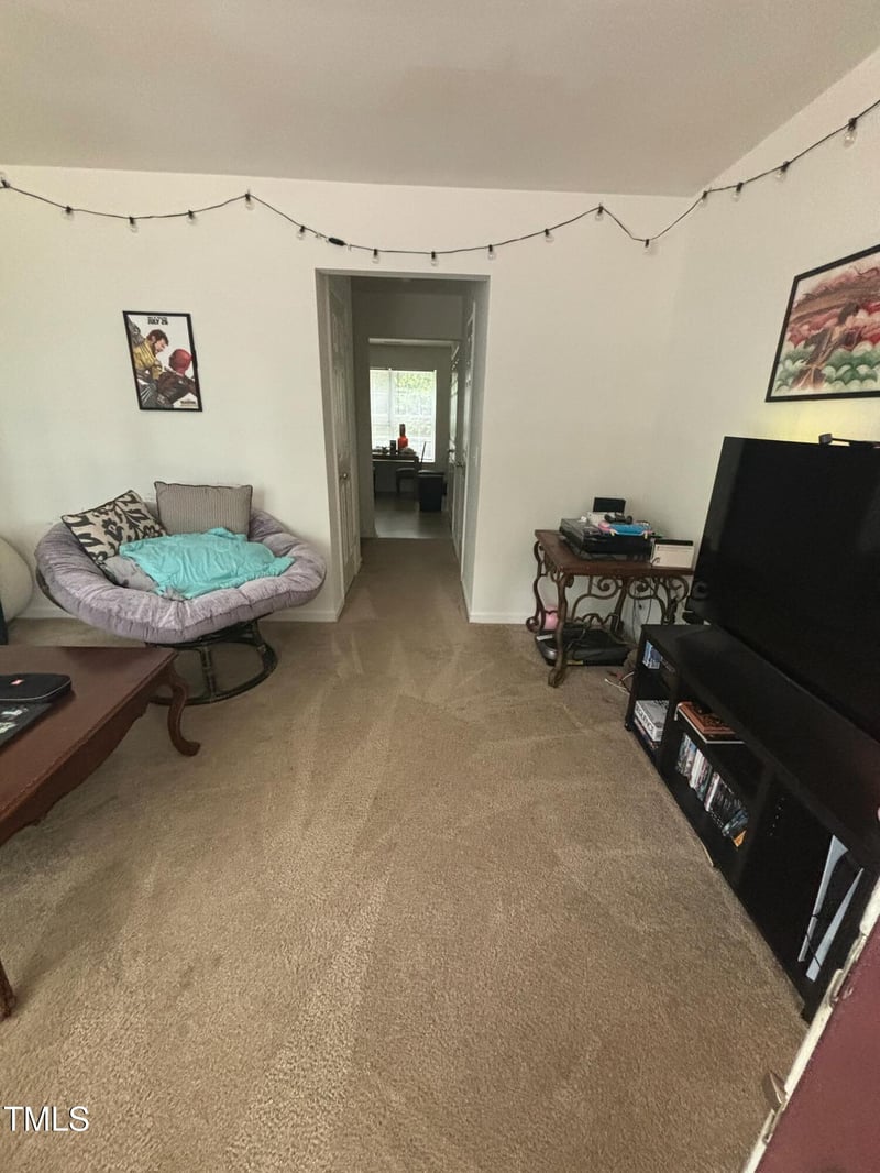 71 Red Ln, Raleigh, NC 27606