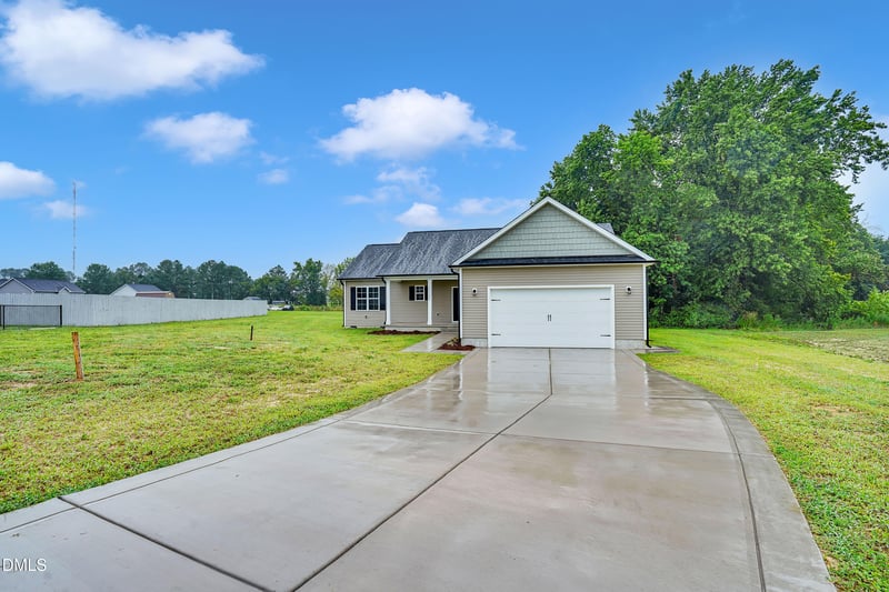 71 Roll Tide Ct, Angier, NC 27501