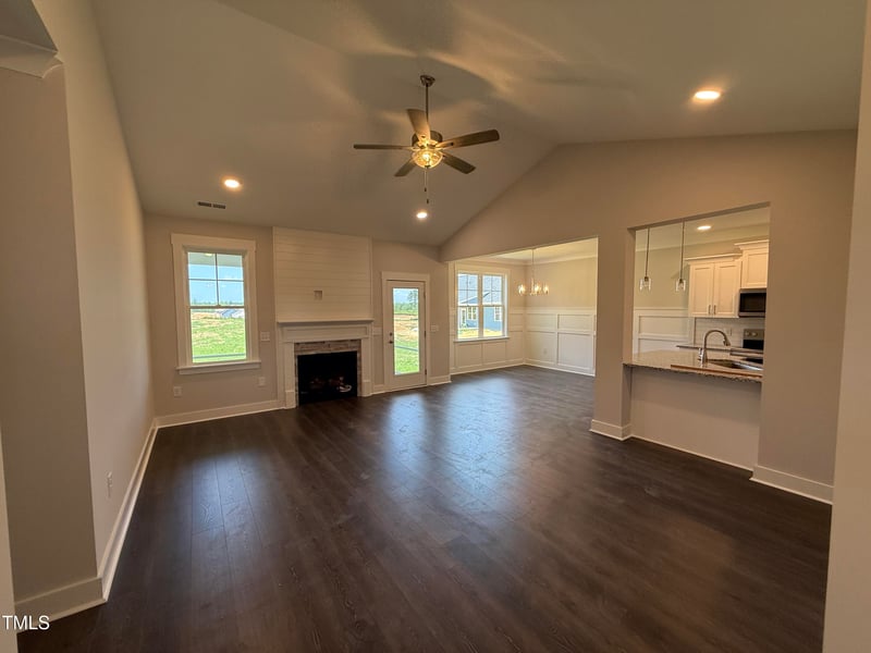 71 Royal Ave, Selma, NC 27576