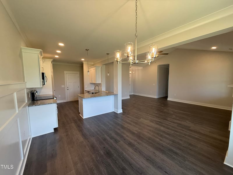 71 Royal Ave, Selma, NC 27576