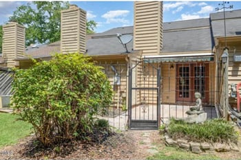 71 Stone Hill Ct, Durham, NC 27704