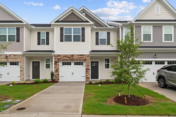 71 Village Edge Dr, Lillington, NC 27546