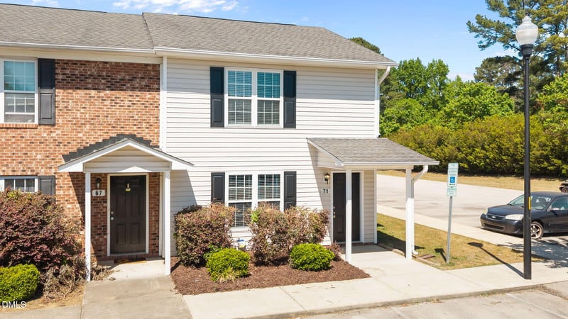 71 Wolf Creek Ln, Lillington, NC 27546