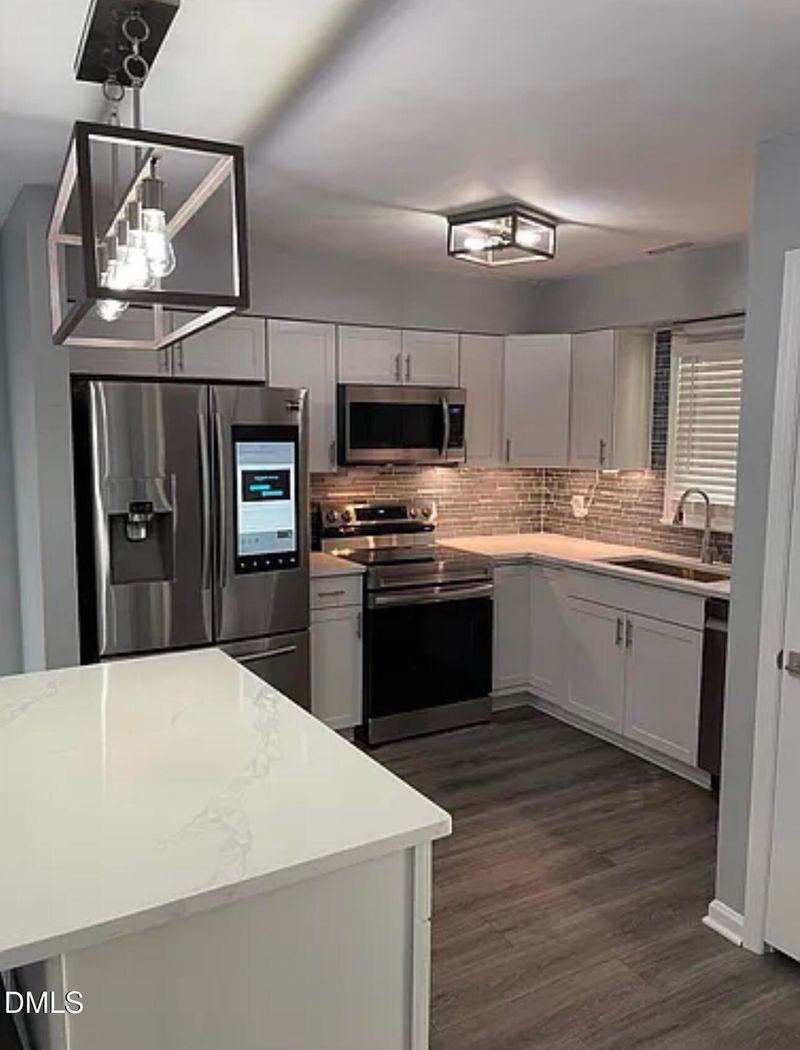 710 Branniff Dr, Cary, NC 27513