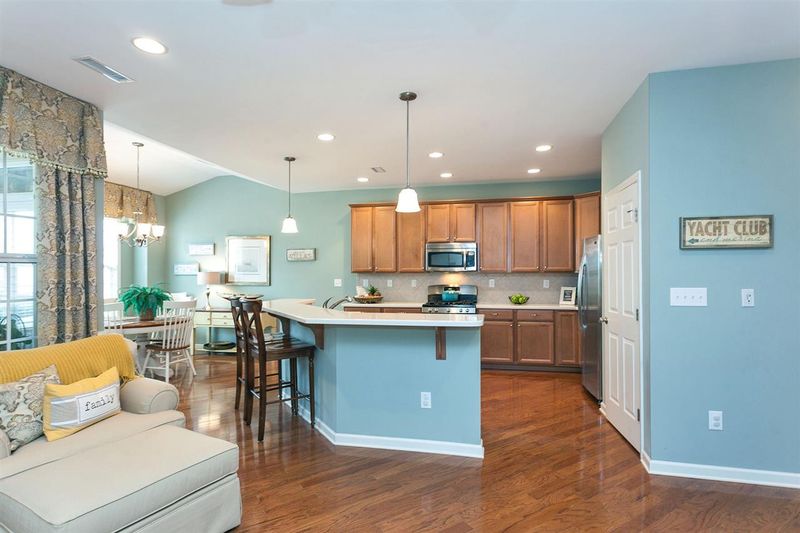 710 Broward Ln, Cary, NC 27519