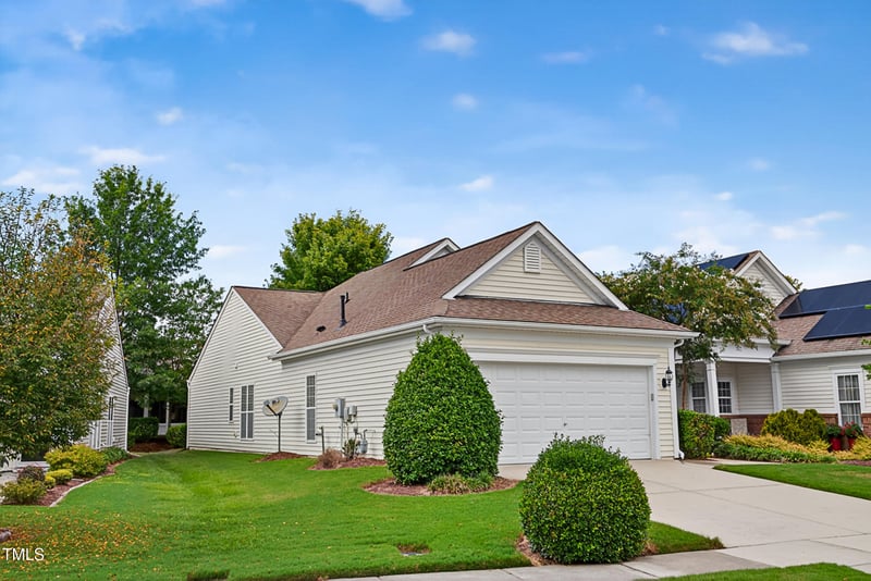710 Burnaby Ct, Cary, NC 27519