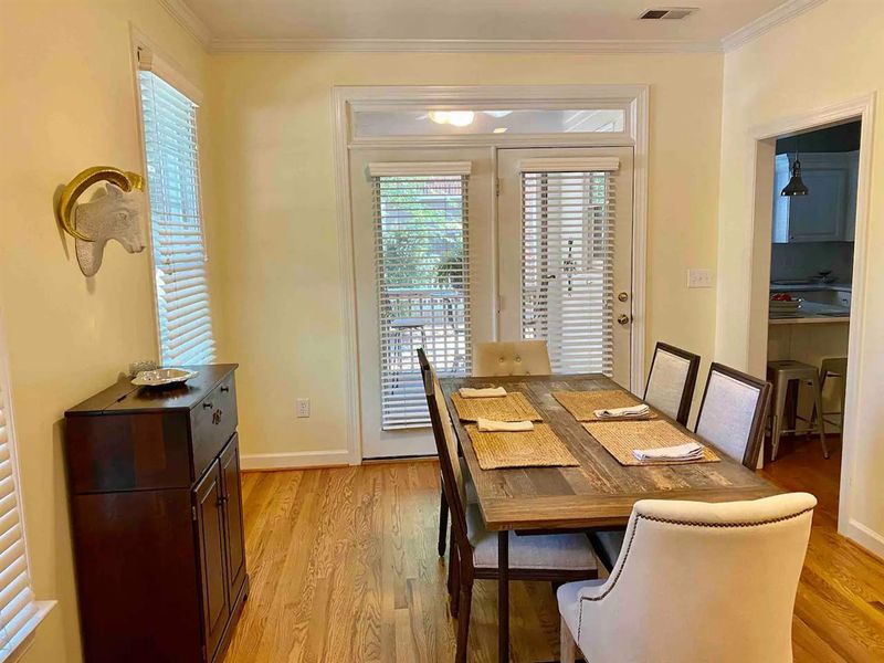 710 Copperline Dr #101, Chapel Hill, NC 27516