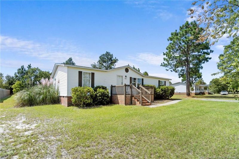 710 Eisler Dr, Lillington, NC 27546