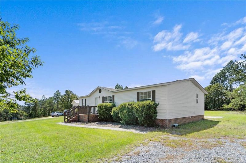 710 Eisler Dr, Lillington, NC 27546