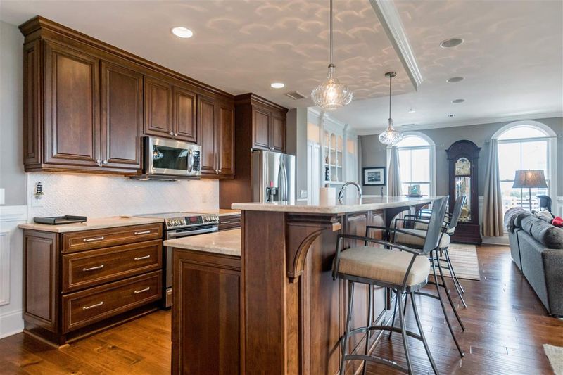 710 Independence Pl #707, Raleigh, NC 27603