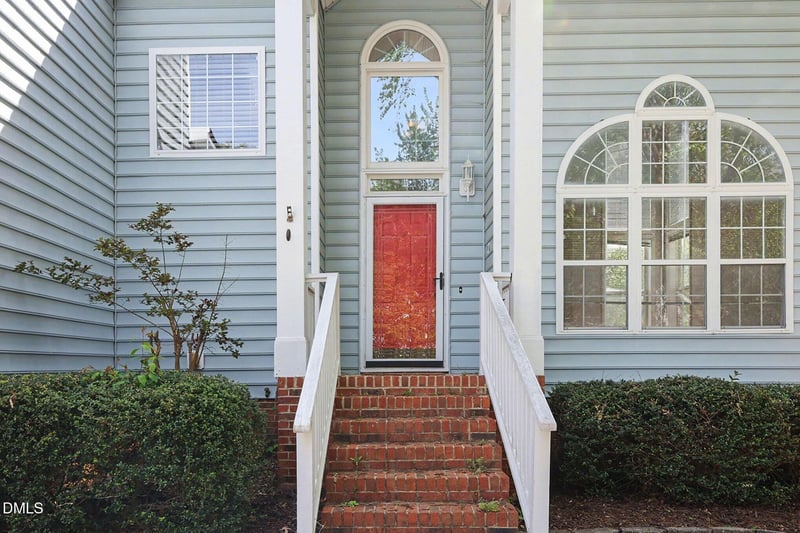 710 Midsummer Ln, Apex, NC 27502