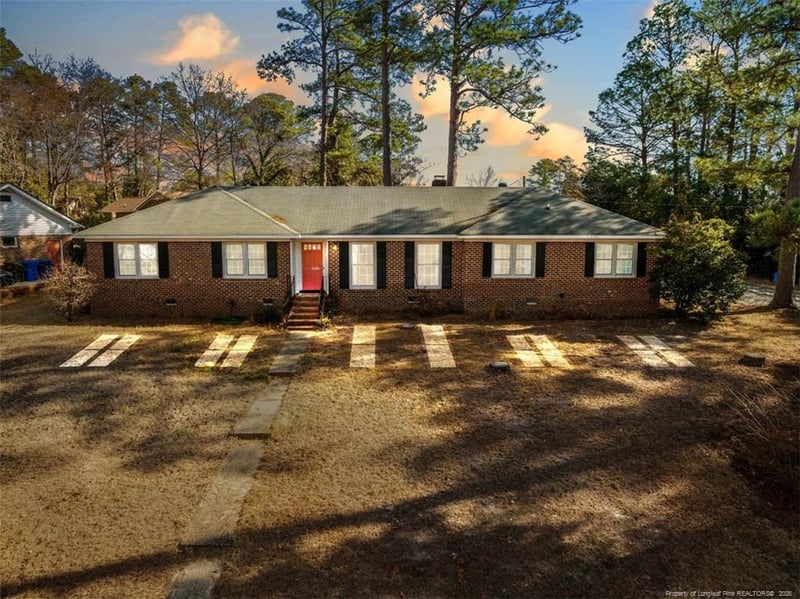 710 Roundtree Dr, Fayetteville, NC 28304