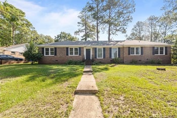 710 Roundtree Dr, Fayetteville, NC 28304