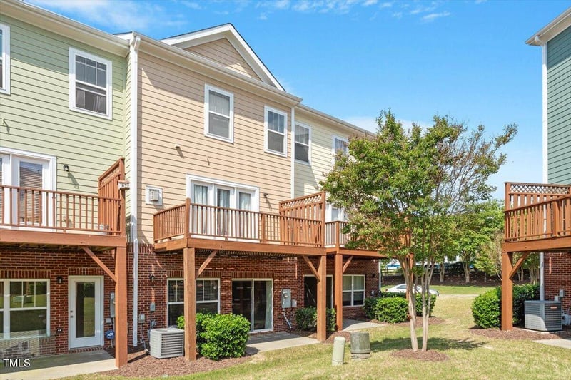 710 Samuel Cary Dr, Cary, NC 27511