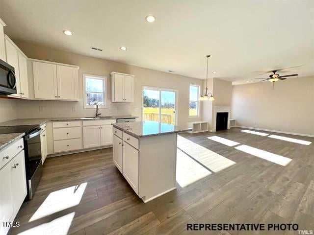 710 Springtooth Dr, Zebulon, NC 27597