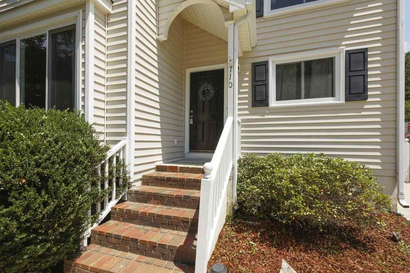 710 St Catherines Dr, Wake Forest, NC 27587