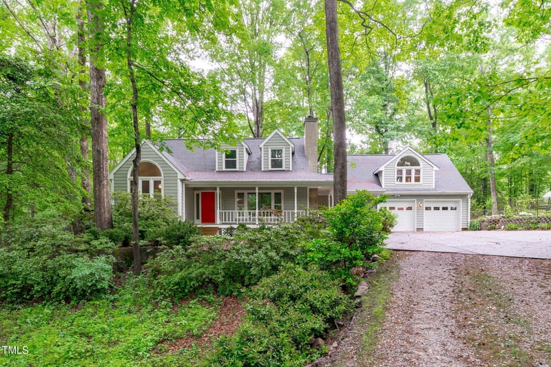 7100 Asheway Dr, Holly Springs, NC 27540