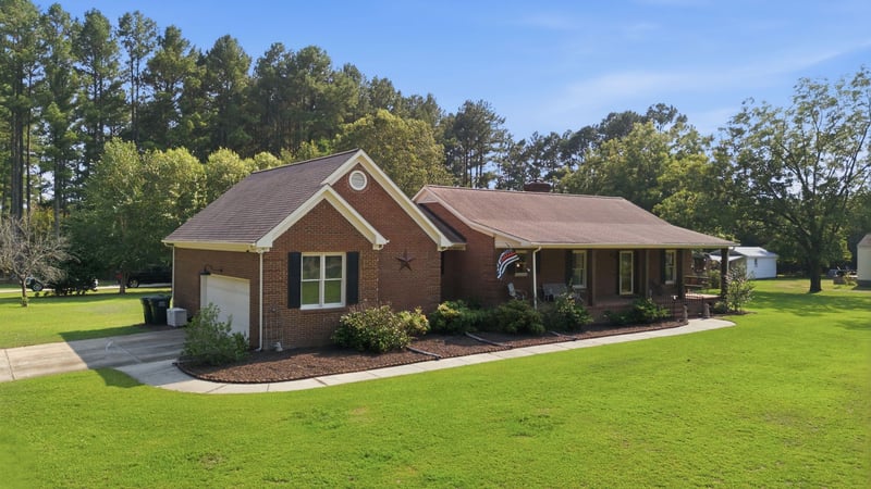 7100 Deer Brook St, Willow Springs, NC 27592