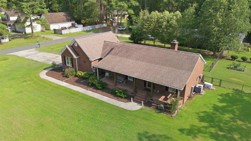 7100 Deer Brook St, Willow Springs, NC 27592