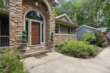 7100 Falls Glen Ct, Raleigh, NC 27614