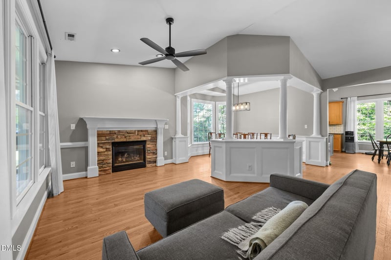 7100 Falls Glen Ct, Raleigh, NC 27614
