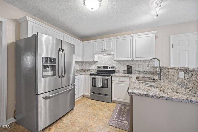 7100 Spanglers Spring Way, Raleigh, NC 27610