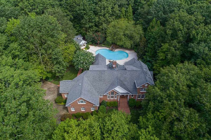 7101 Crescent Ridge Dr, Chapel Hill, NC 27516