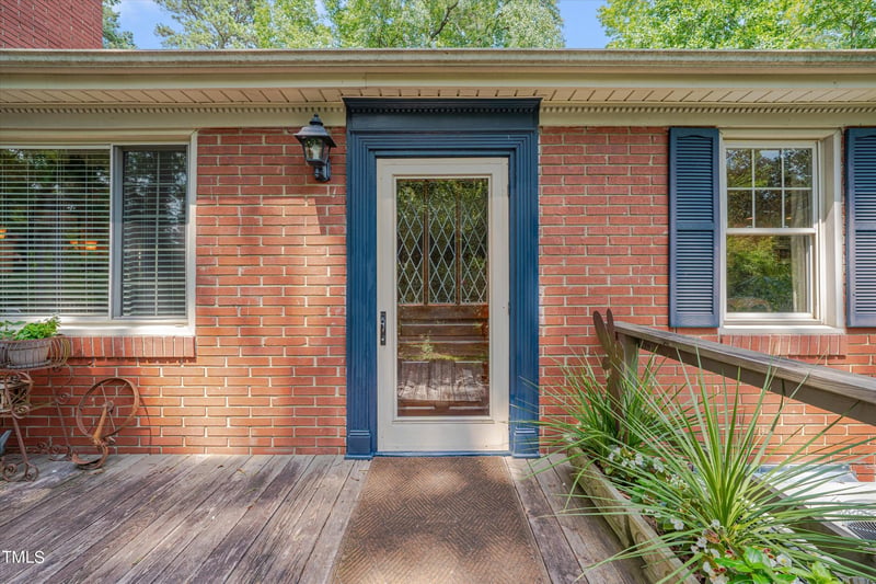 7101 Perry Creek Rd, Raleigh, NC 27616