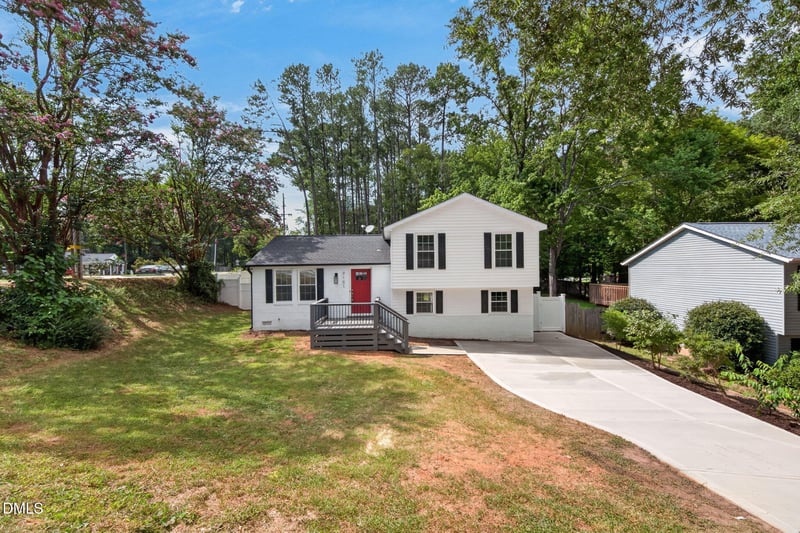 7101 Shellburne Dr, Raleigh, NC 27612