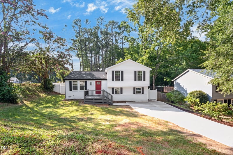 7101 Shellburne Dr, Raleigh, NC 27612