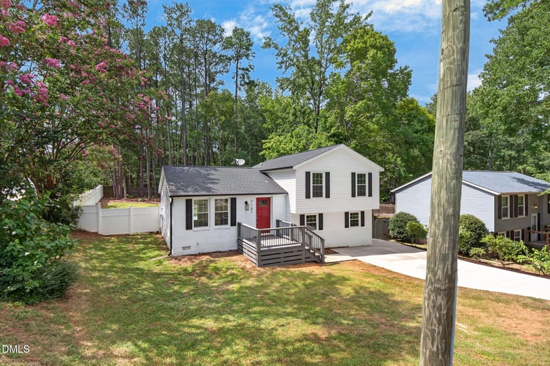 7101 Shellburne Dr, Raleigh, NC 27612