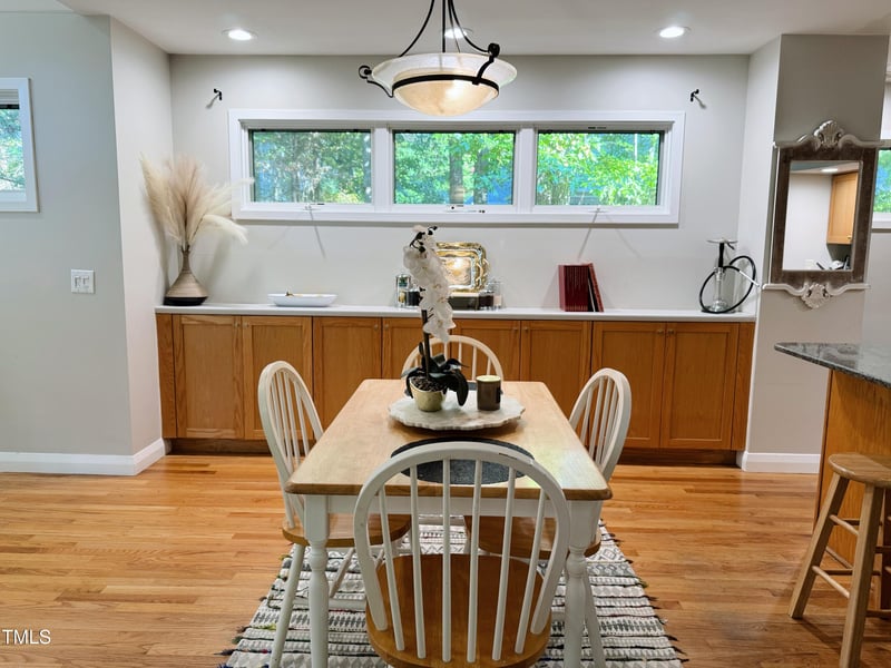 71010 Russell , Chapel Hill, NC 27517
