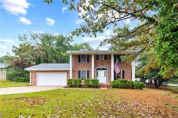7102 Evanston St, Fayetteville, NC 28314