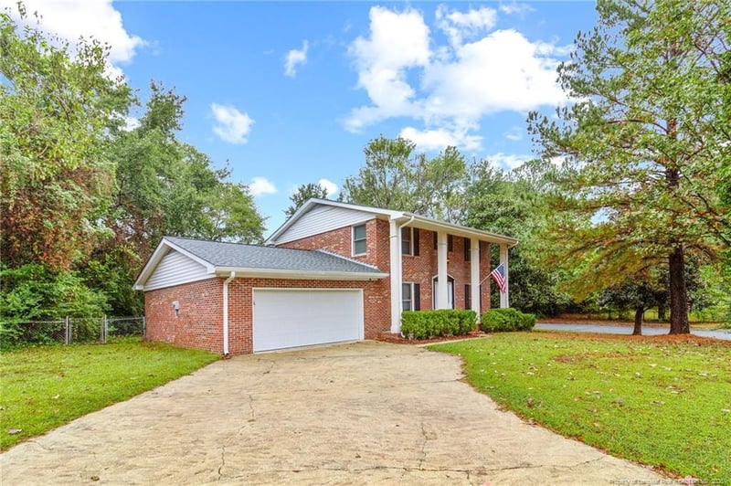 7102 Evanston St, Fayetteville, NC 28314