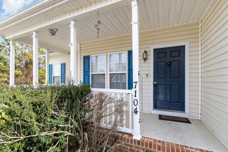 7104 Bristoe Station Ln, Raleigh, NC 27610