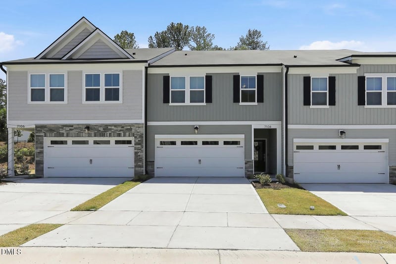 7104 Hubner Pl, Cary, NC 27519